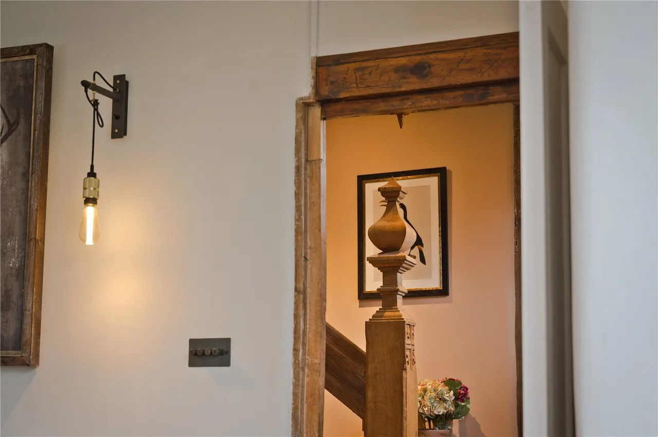 Sutton Park, Sutton Green, GU4, photo 9