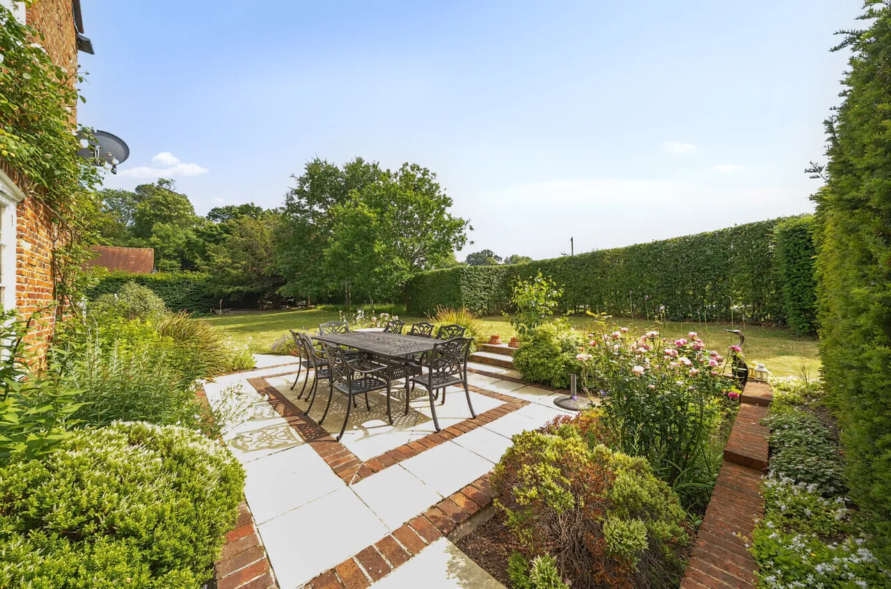 Sutton Park, Sutton Green, GU4, photo 26