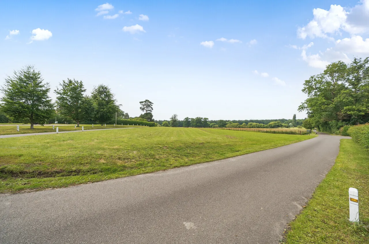 Sutton Park, Sutton Green, GU4, photo 40