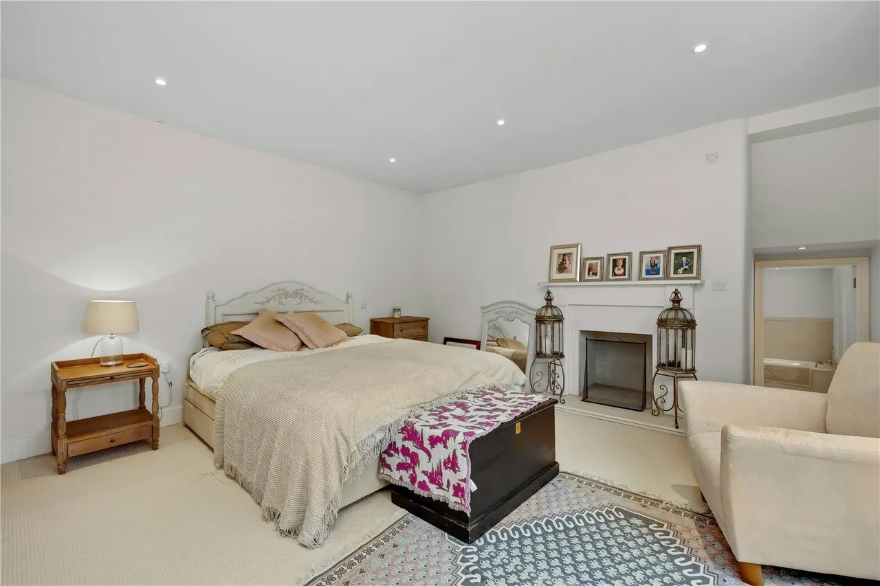 Sutton Park, Sutton Green, GU4, photo 17