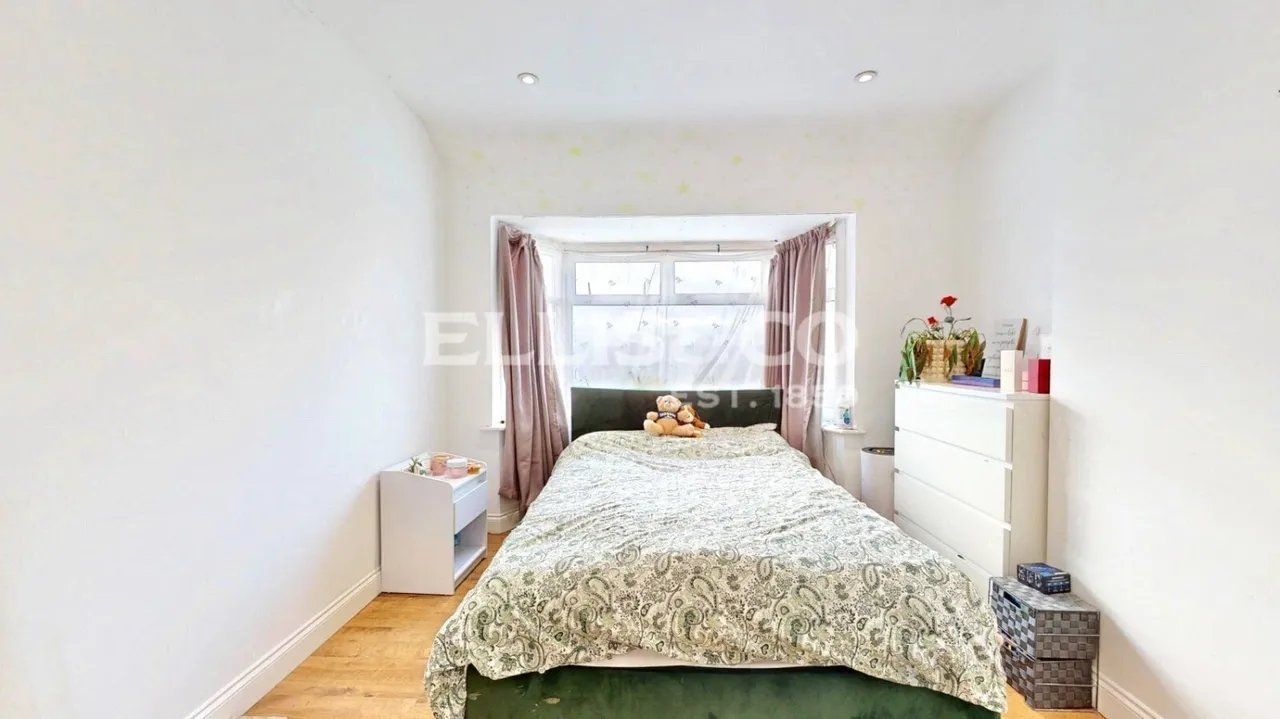 Rosewood Avenue, Greenford, UB6, photo 20