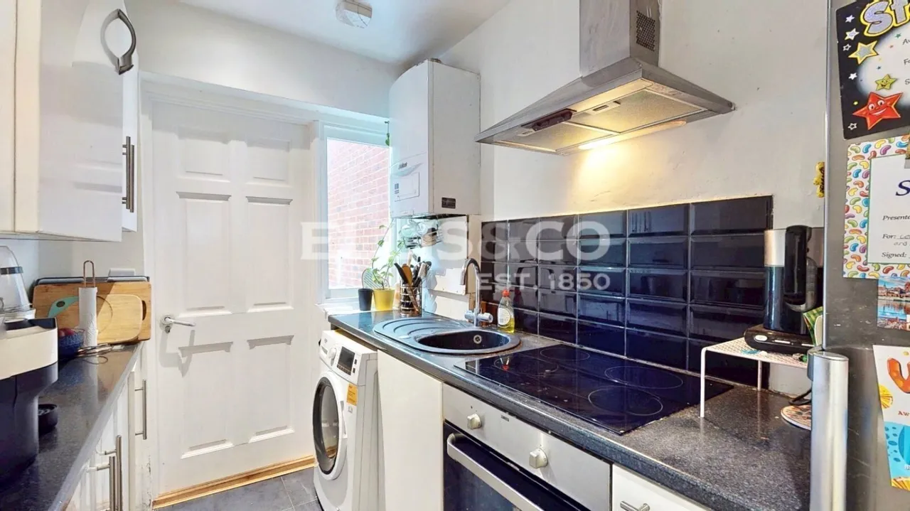 Rosewood Avenue, Greenford, UB6, photo 7