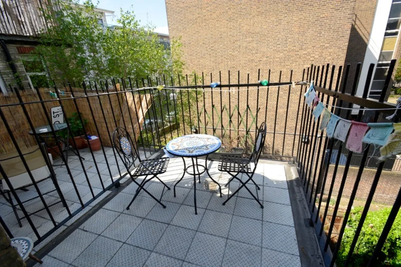 Greenwich Court, Cavell Street, E1 2BS, photo 9