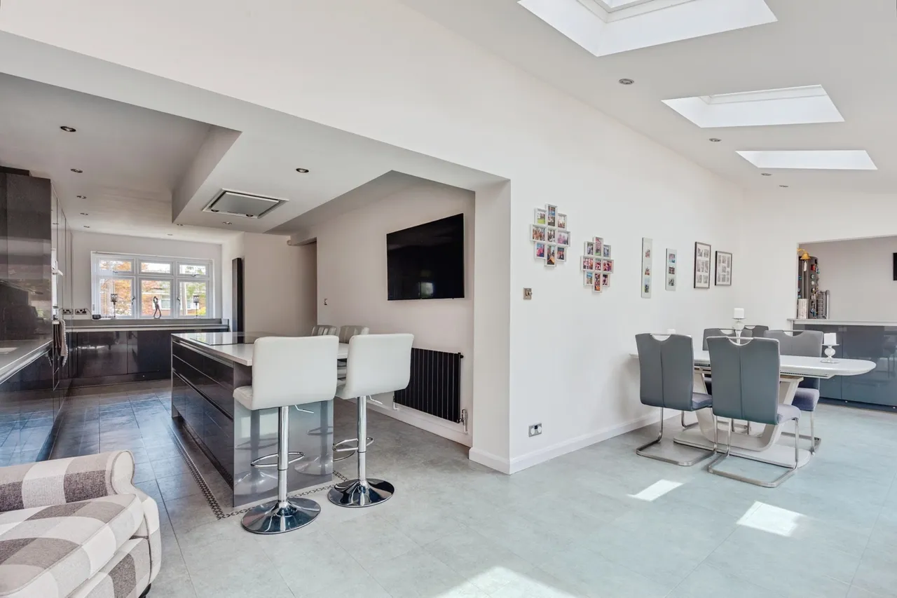 Glenville Close, Liverpool, L25, photo 6