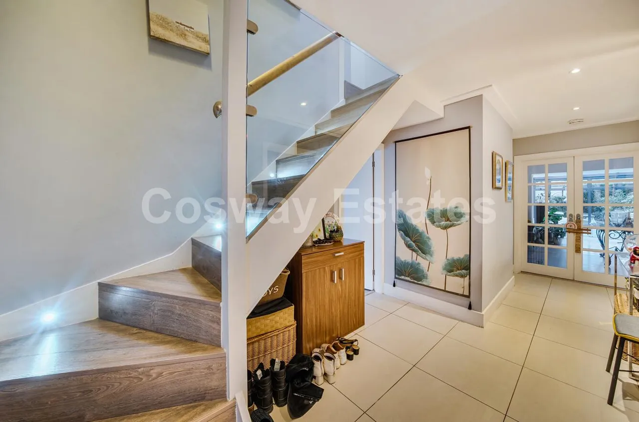 Hendon Wood Lane, Mill Hill, NW7, London, photo 14