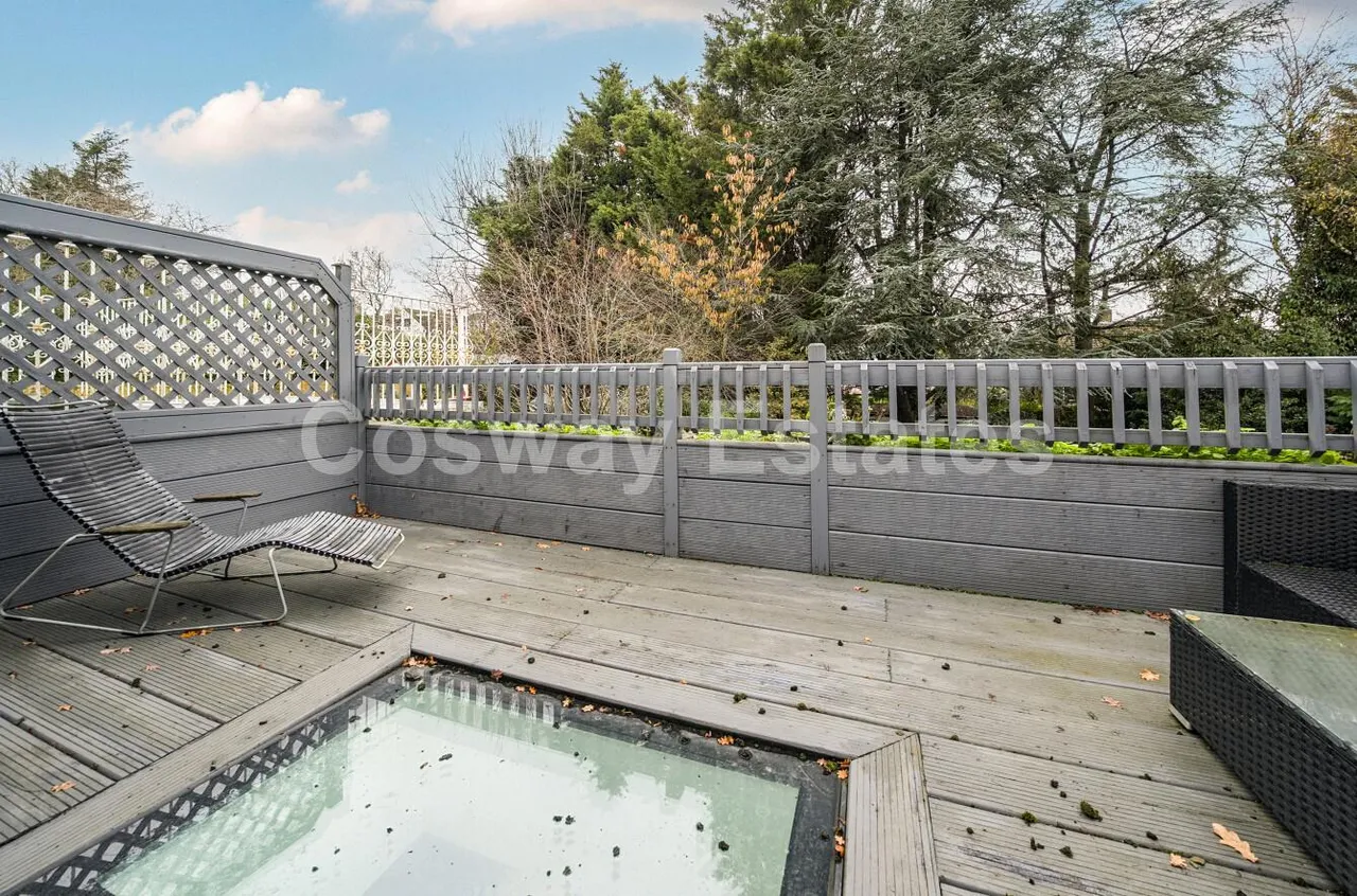 Hendon Wood Lane, Mill Hill, NW7, London, photo 15