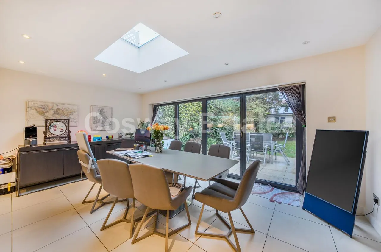 Hendon Wood Lane, Mill Hill, NW7, London, photo 6