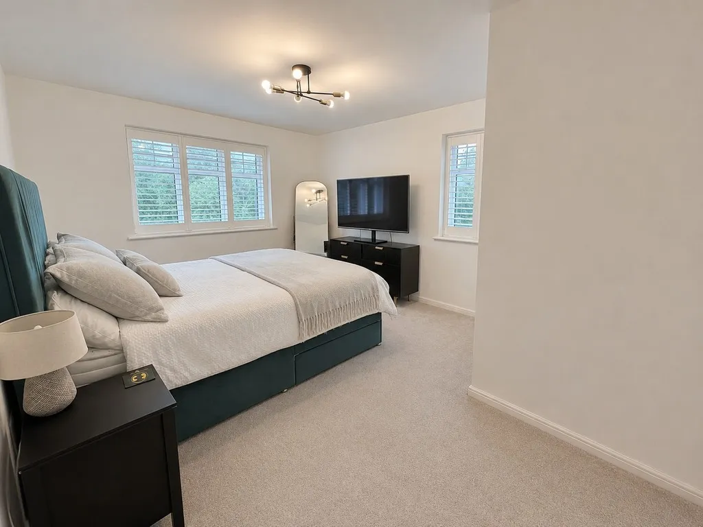 Deepcut, Camberley, photo 11