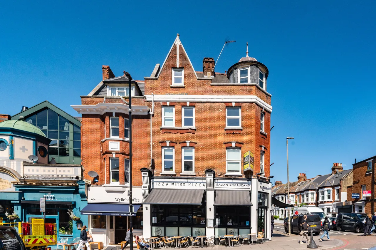 7 bed house for sale — 64 Battersea Rise, London
