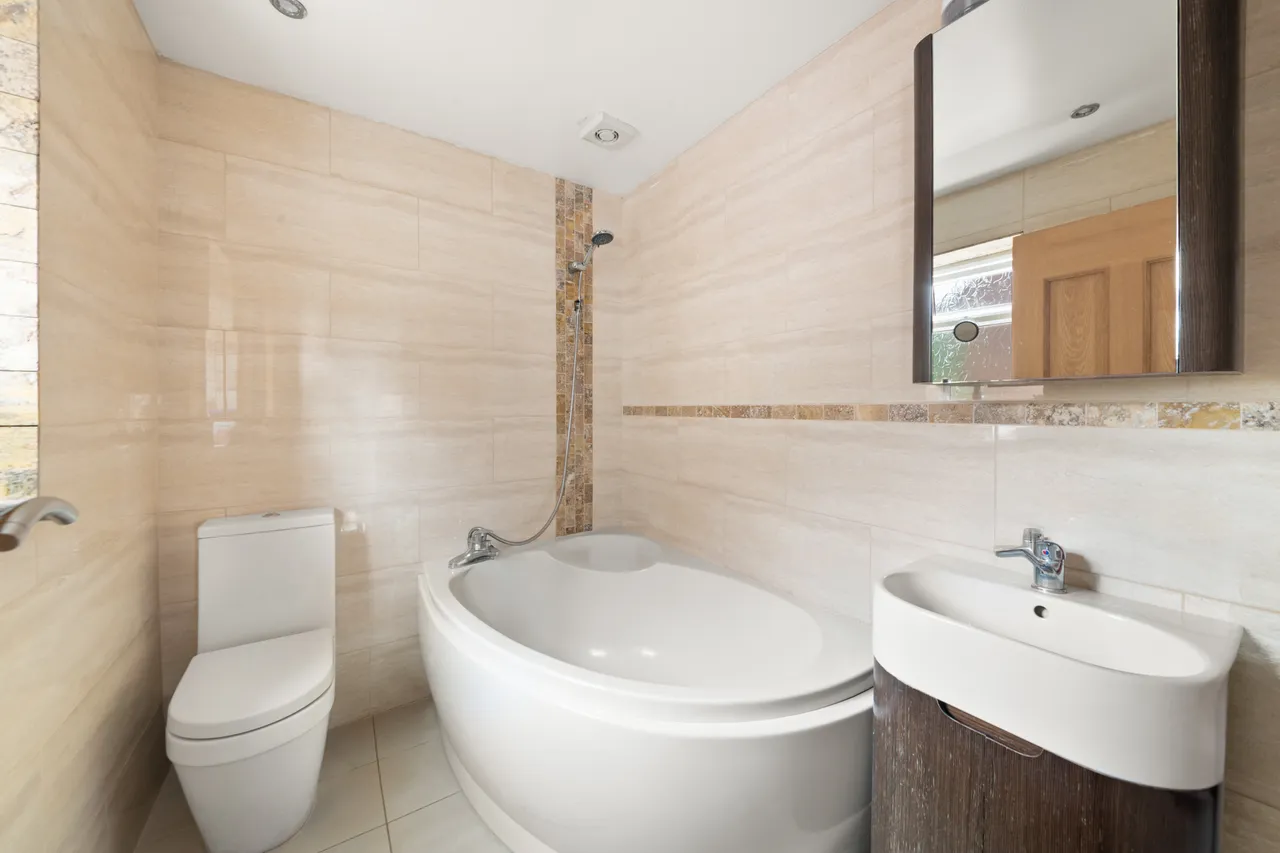 Darwin Drive, Southall, UB1, photo 7