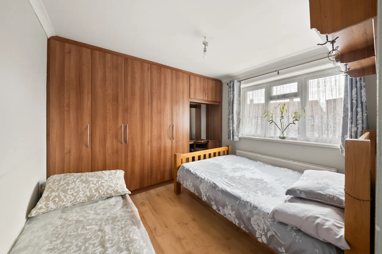Darwin Drive, Southall, UB1, photo 5