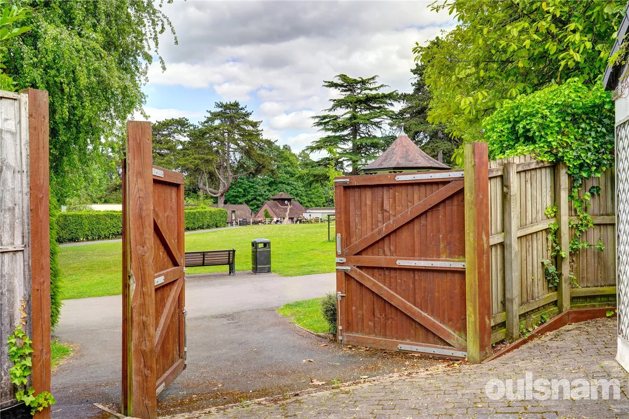 Worcester Road, Droitwich, Worcestershire, WR9 8AA, photo 24
