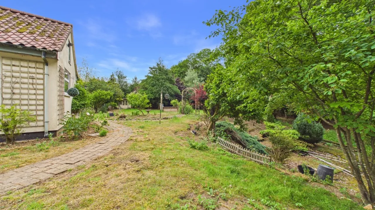 Ixworth Road, Great Barton, IP31, photo 15