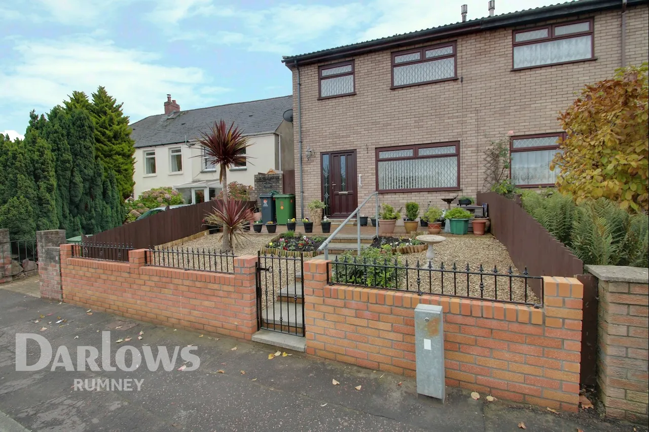 2 bed house for sale, Wentloog Road, Rumney