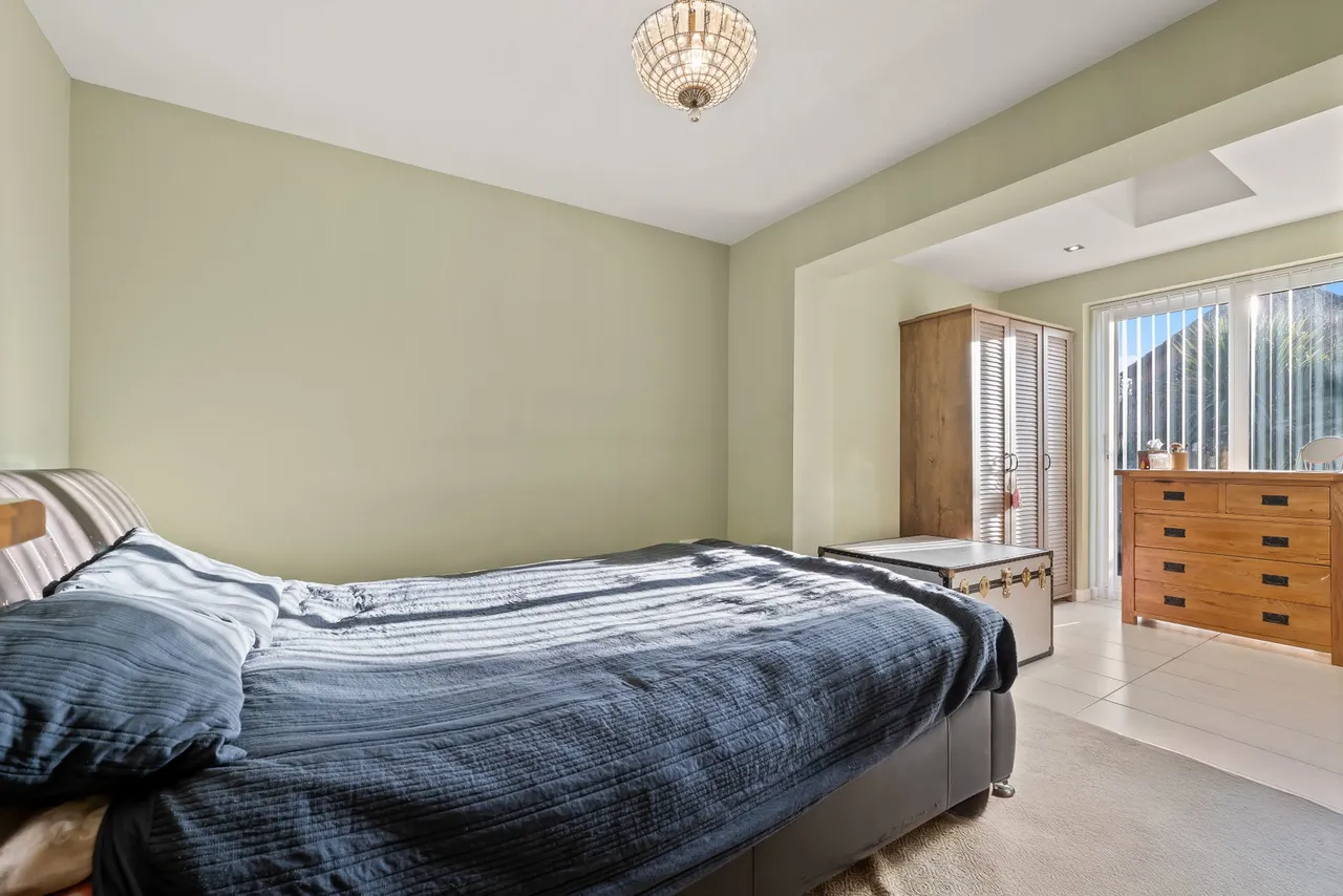 First Bungalow, Amen Corner, photo 13