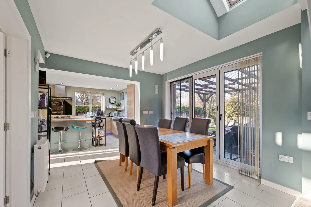First Bungalow, Amen Corner, photo 10