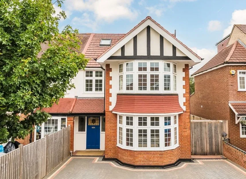 5 bed house for sale — Penwerris Avenue, Isleworth, TW7