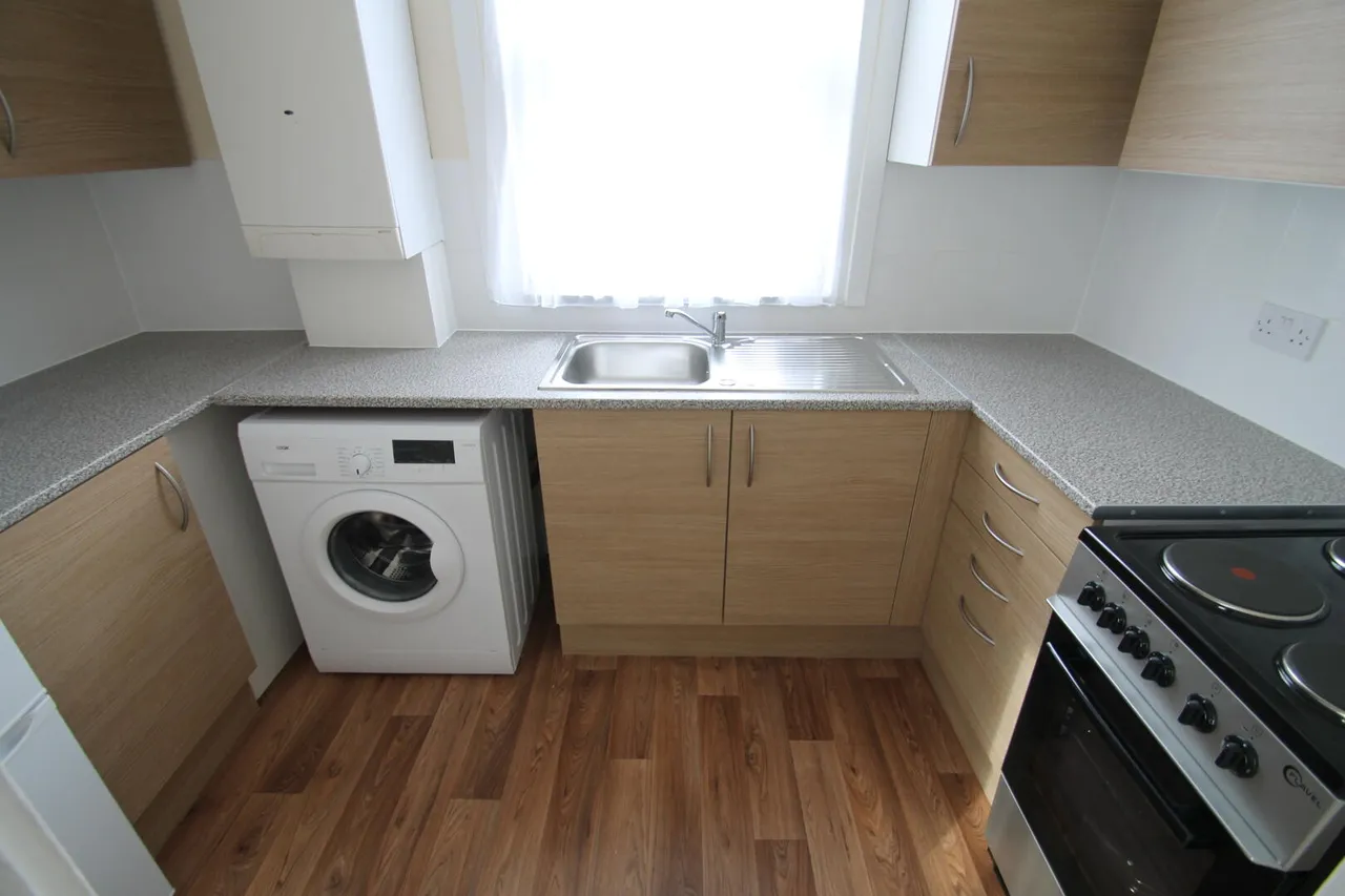 Vaughan Road, London, photo 3