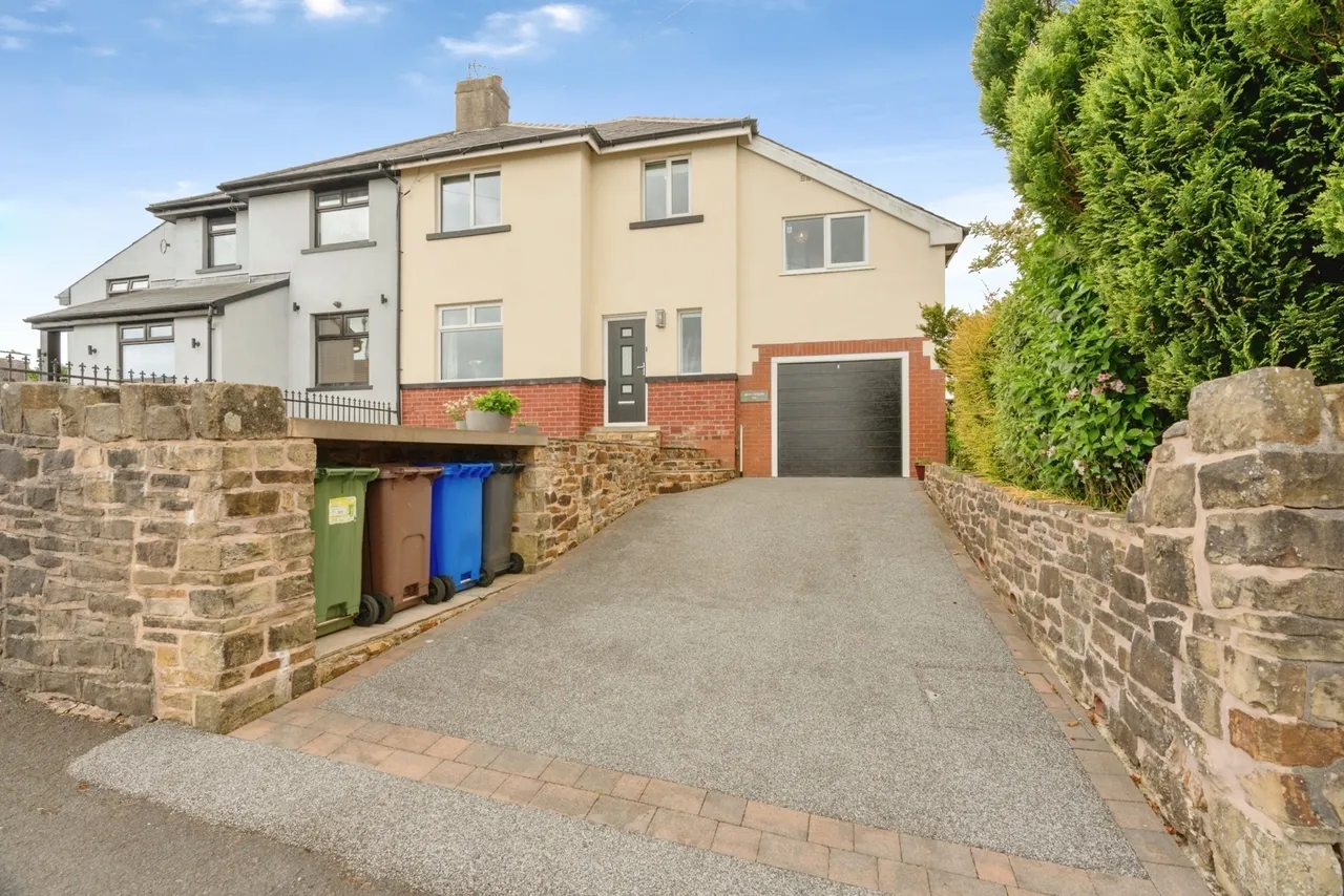 4 bed house for sale — Kings Causeway, Brierfield, Nelson, Lancashire, BB9