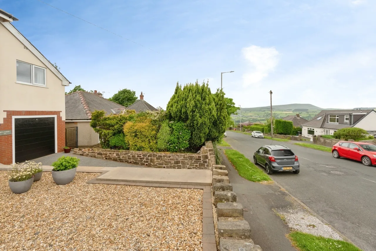 Kings Causeway, Brierfield, Nelson, Lancashire, BB9, photo 26
