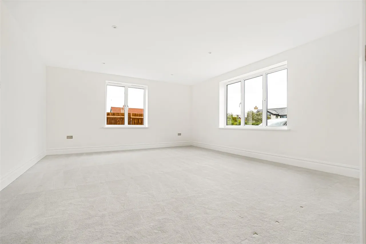 The Street, Kelshall, SG8, photo 12