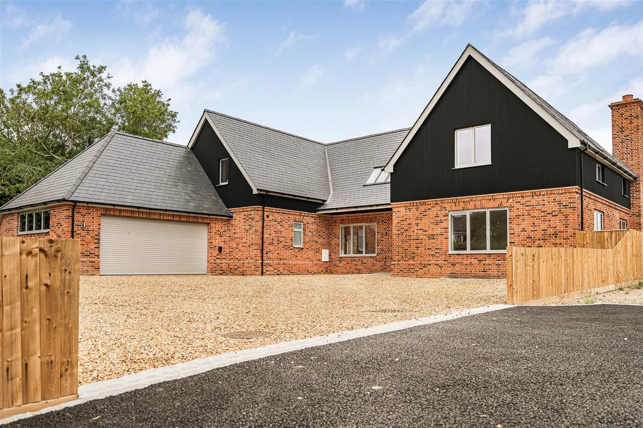 The Street, Kelshall, SG8, photo 3