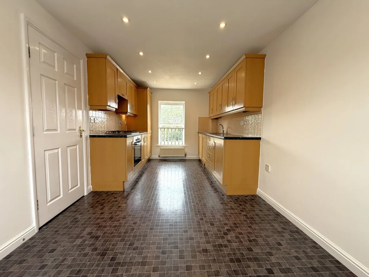 Berechurch Road, South Colchester, CO2, photo 11