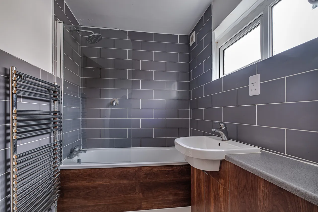 Waverton Road, London, SW18, photo 6