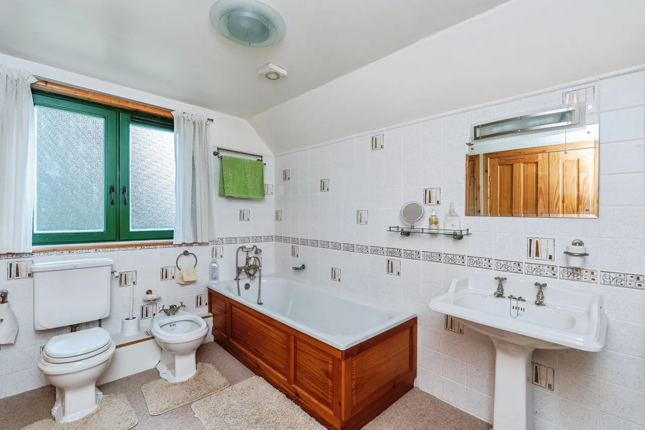 The Grove, Minstead, SO43, photo 6