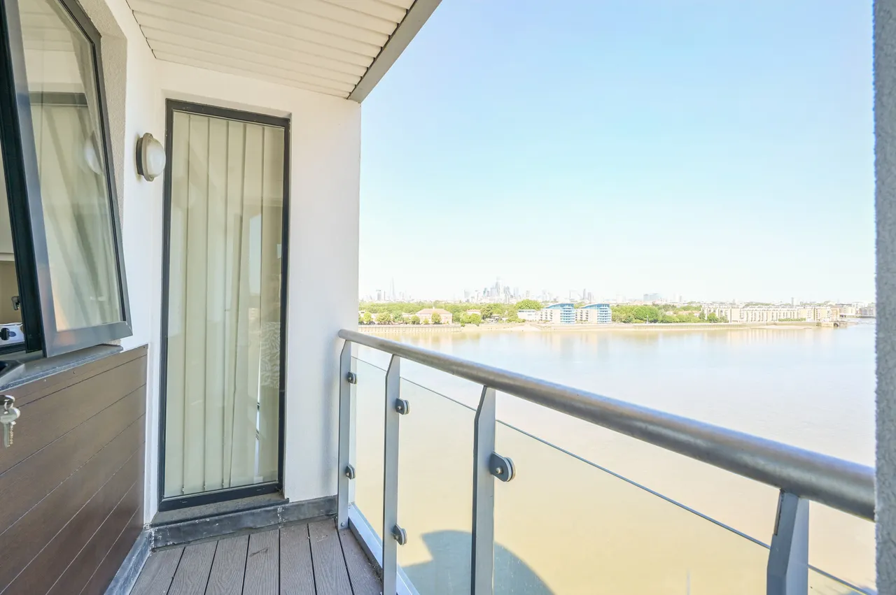 49 Ocean Wharf, 60 Westferry Road, London, photo 5