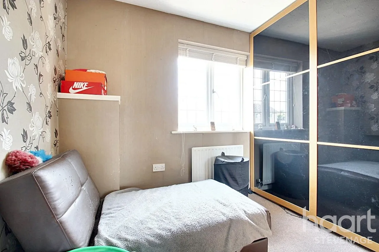 The Lawns, Stevenage, SG2, photo 13