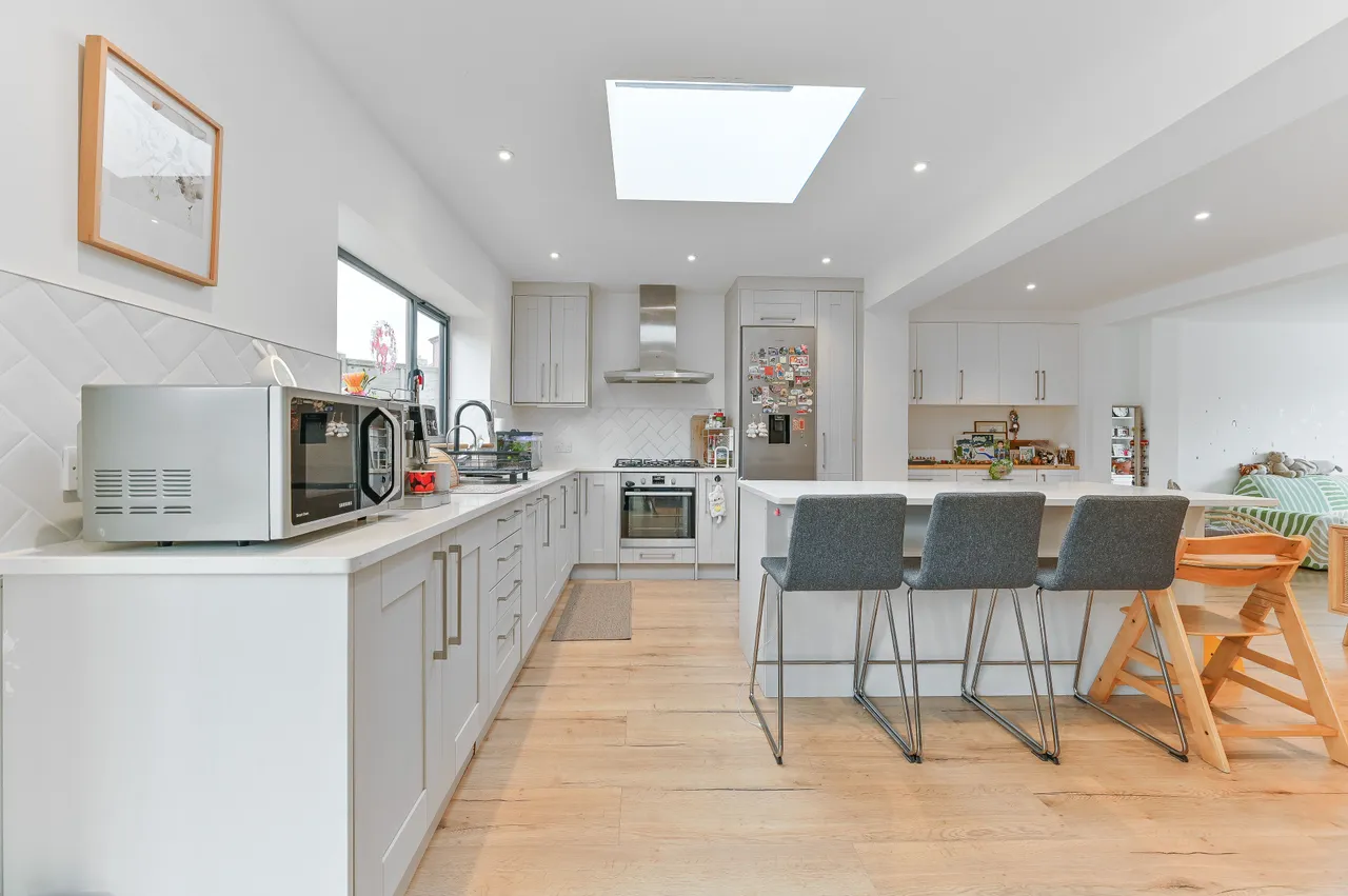 25 Barton Green, New Malden, photo 7