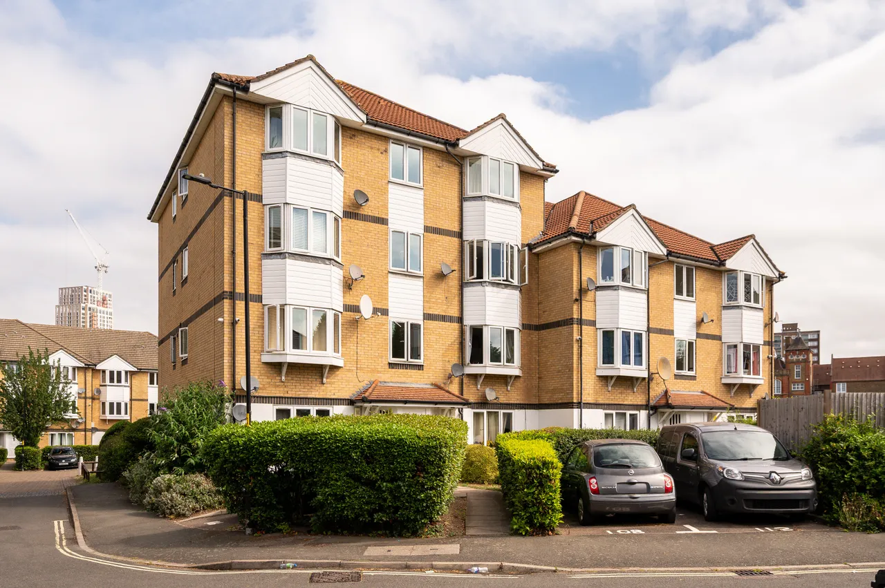 2 bed flat for sale — Flat 116, 12 Rossetti Road, London