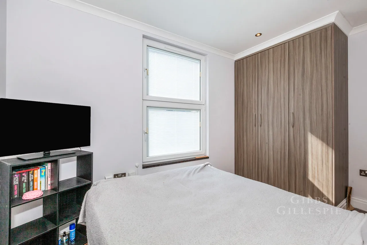 High Street, Uxbridge Fees Apply, UB8, photo 6