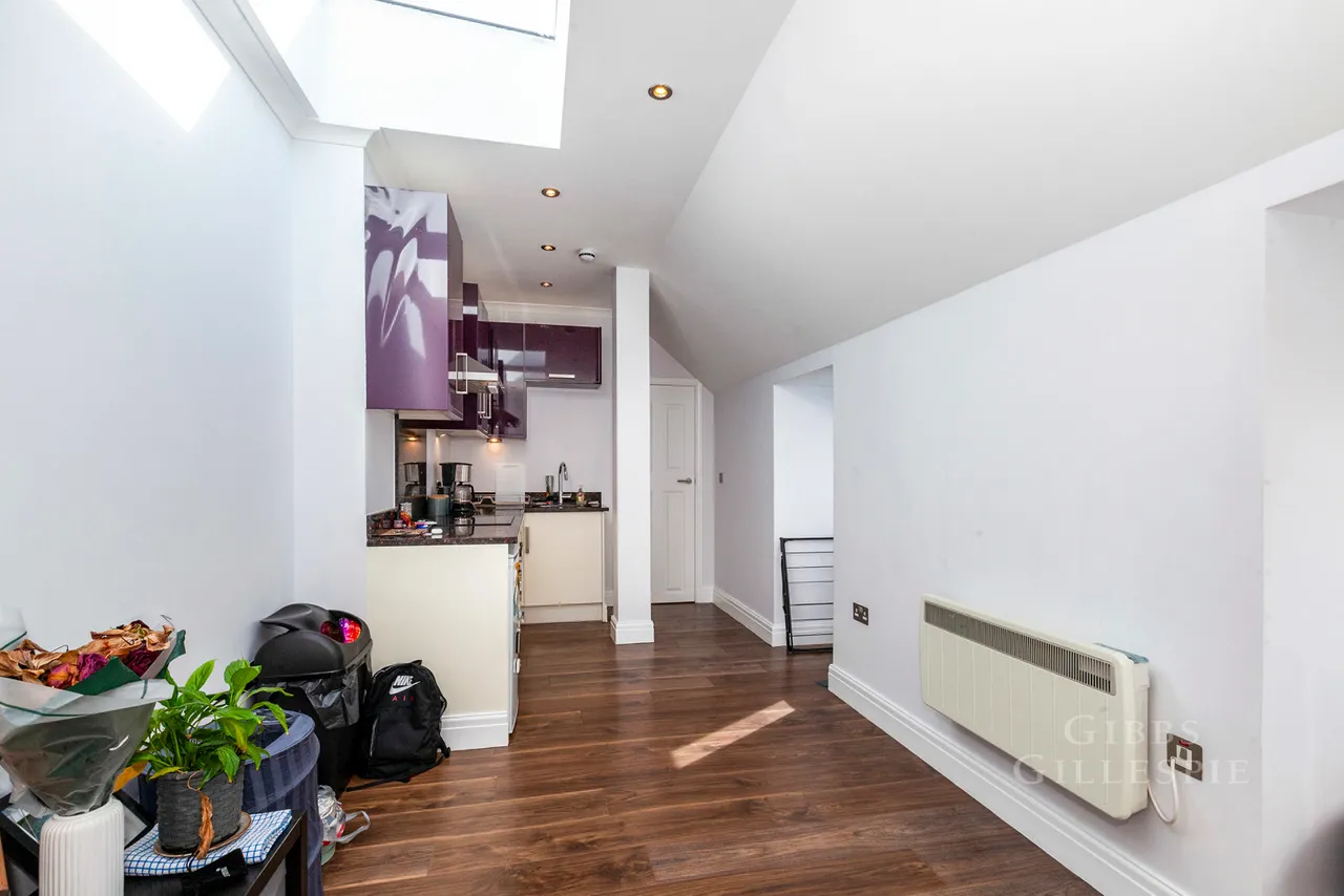 High Street, Uxbridge Fees Apply, UB8, photo 10
