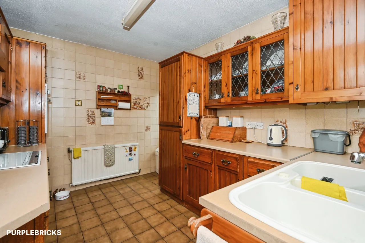 Lingfield Crescent, Wigan, WN6, photo 9