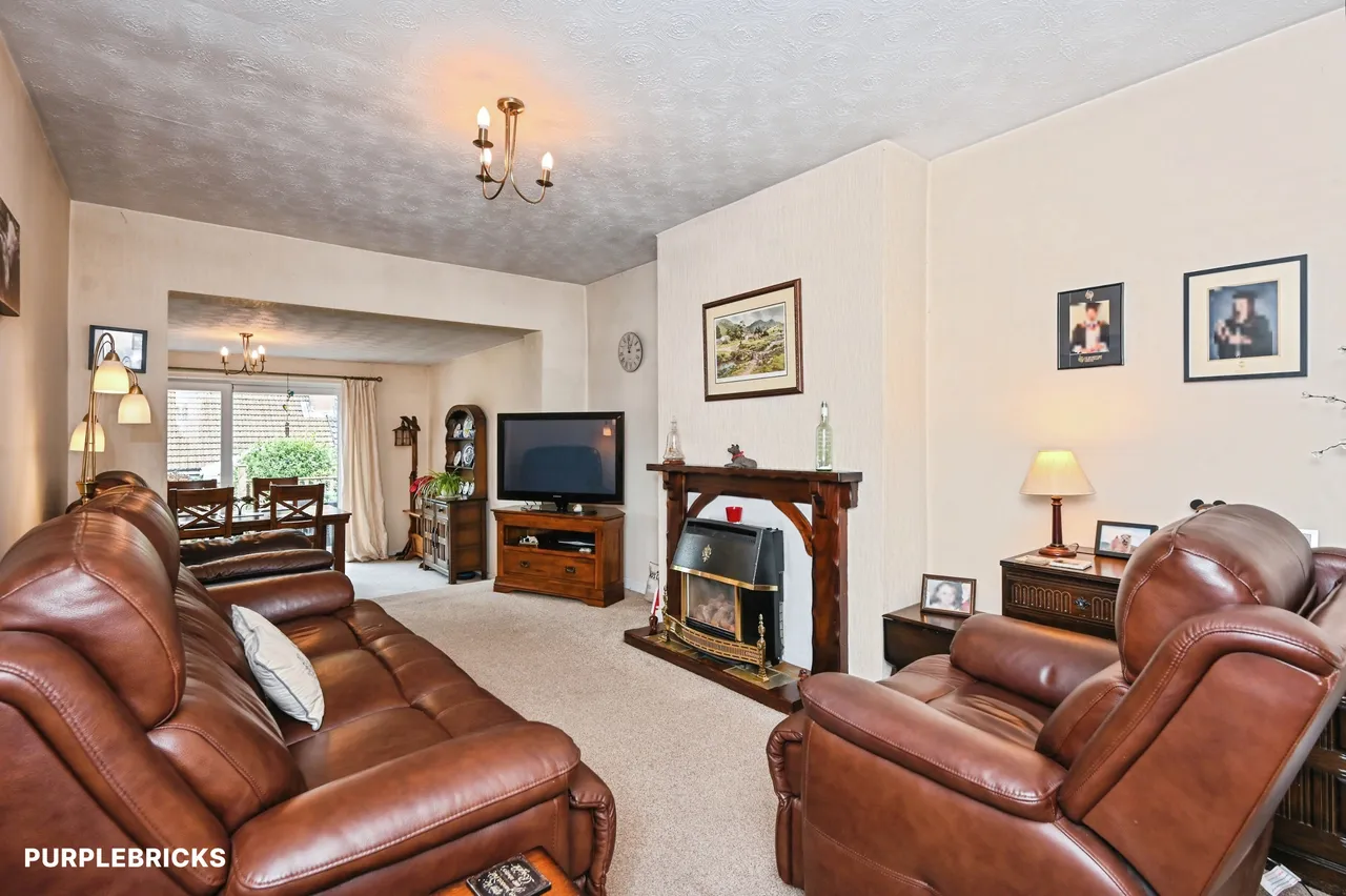 Lingfield Crescent, Wigan, WN6, photo 2