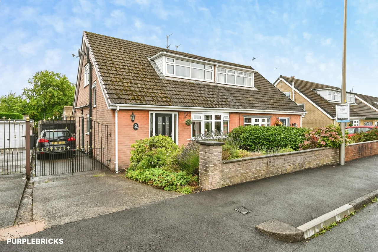 3 bed house for sale, Lingfield Crescent, Wigan, WN6