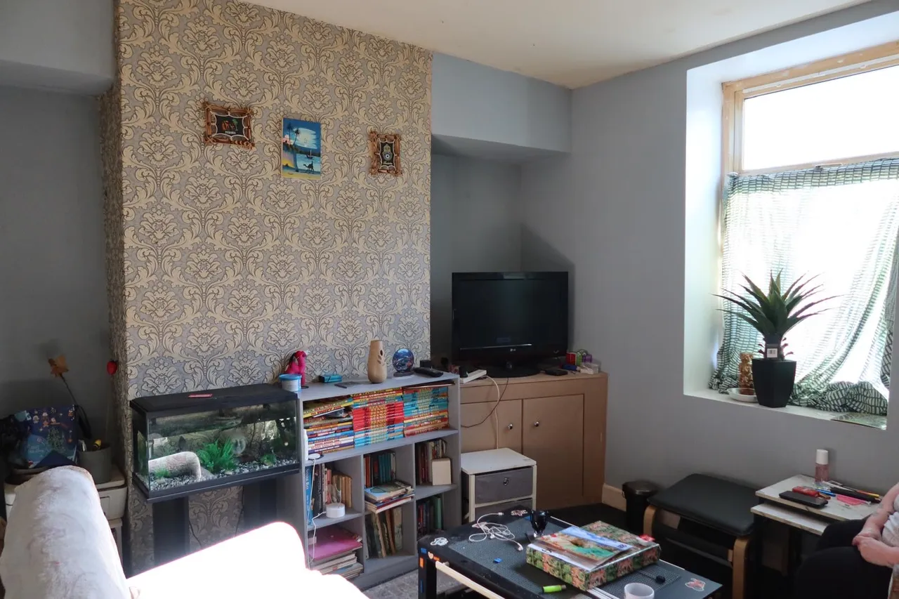 5 Pine Street, Burnley, UK, BB11 3AE, photo 4
