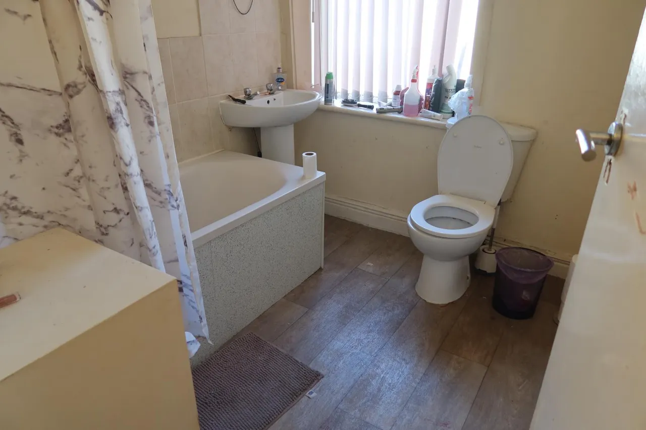 5 Pine Street, Burnley, UK, BB11 3AE, photo 6