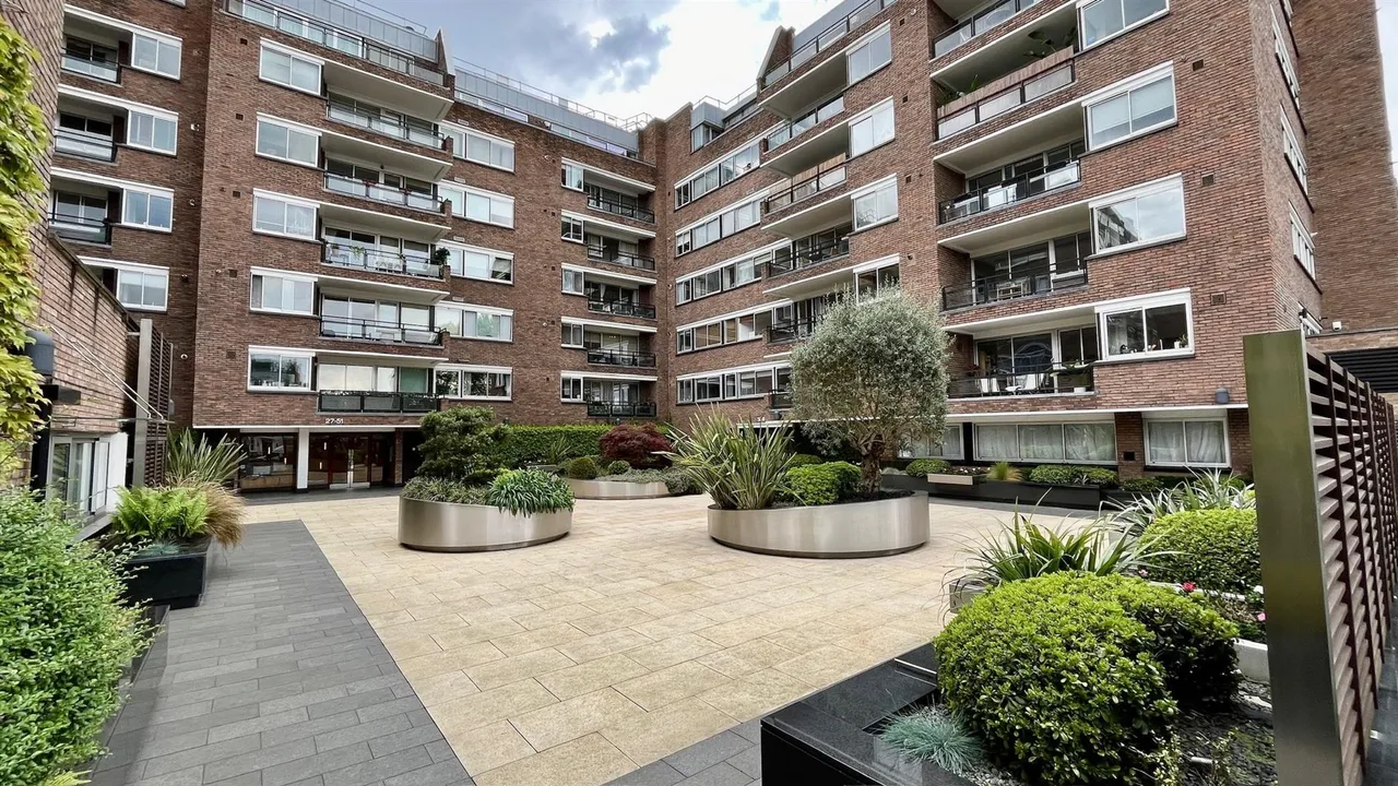 Campden Hill Road, London, W8, photo 13