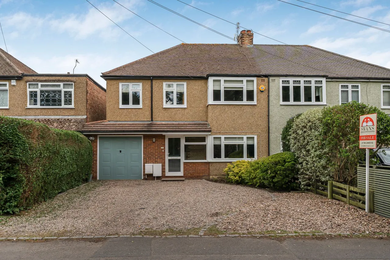 4 bed house for sale, Penton Hook Road, Staines-upon-Thames