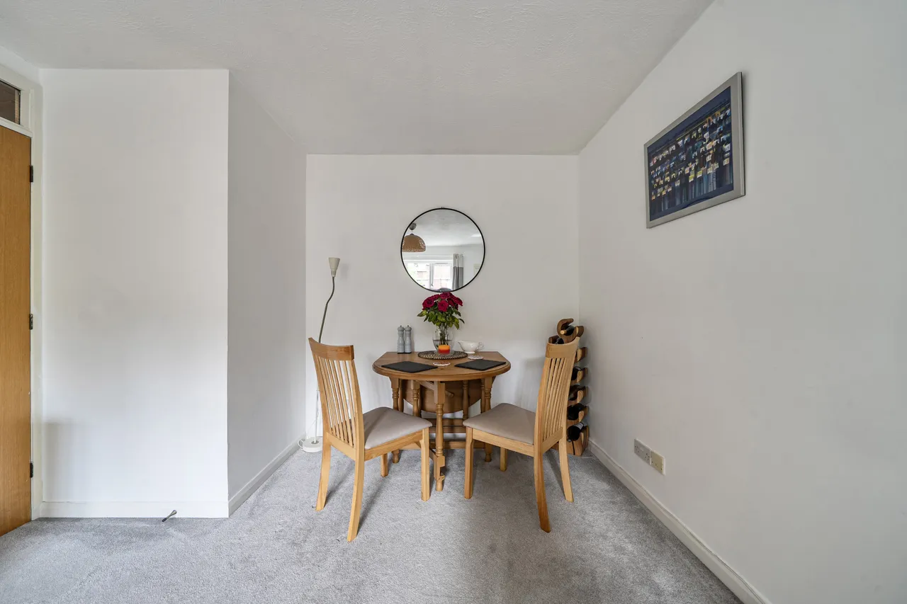 11 Heron House, 1a Cottage Grove, Surbiton, photo 12