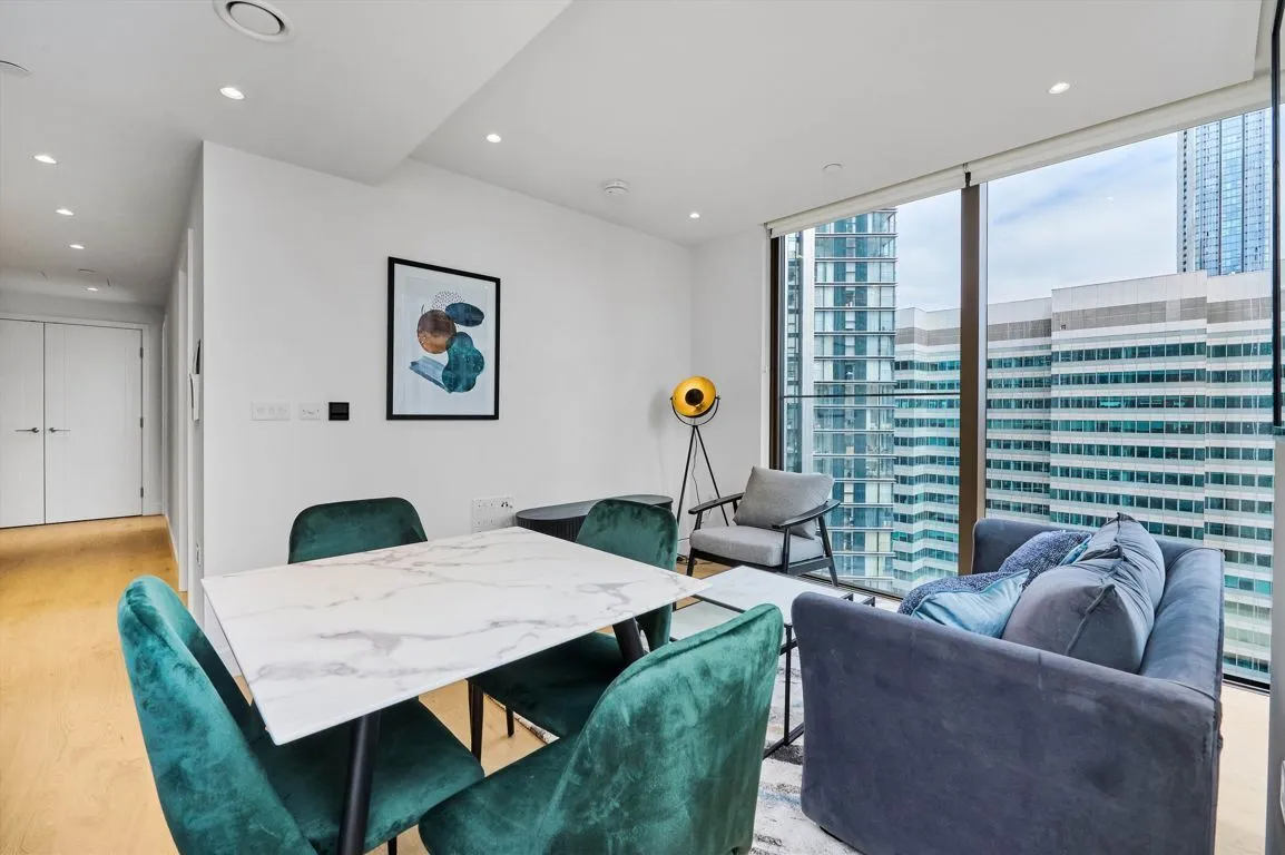 2 bed flat for sale, Marsh Wall, London