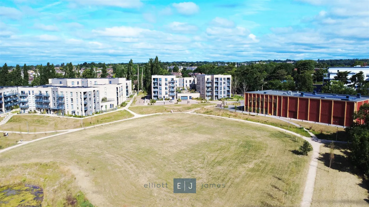 Borders Lane, Loughton, IG10, photo 10
