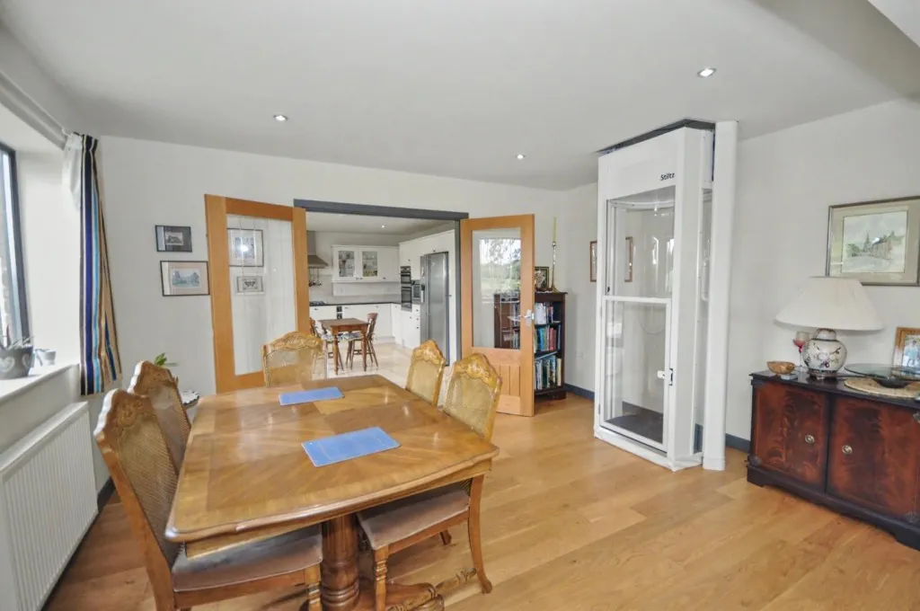 Wellingborough Road, Earls Barton, photo 8