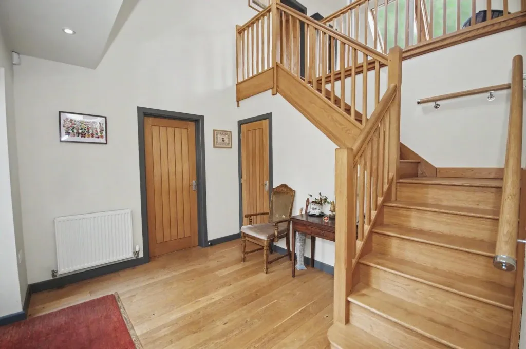 Wellingborough Road, Earls Barton, photo 12