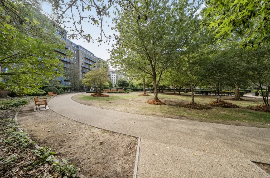 Beaufort Square, Beaufort Park, NW9, photo 27
