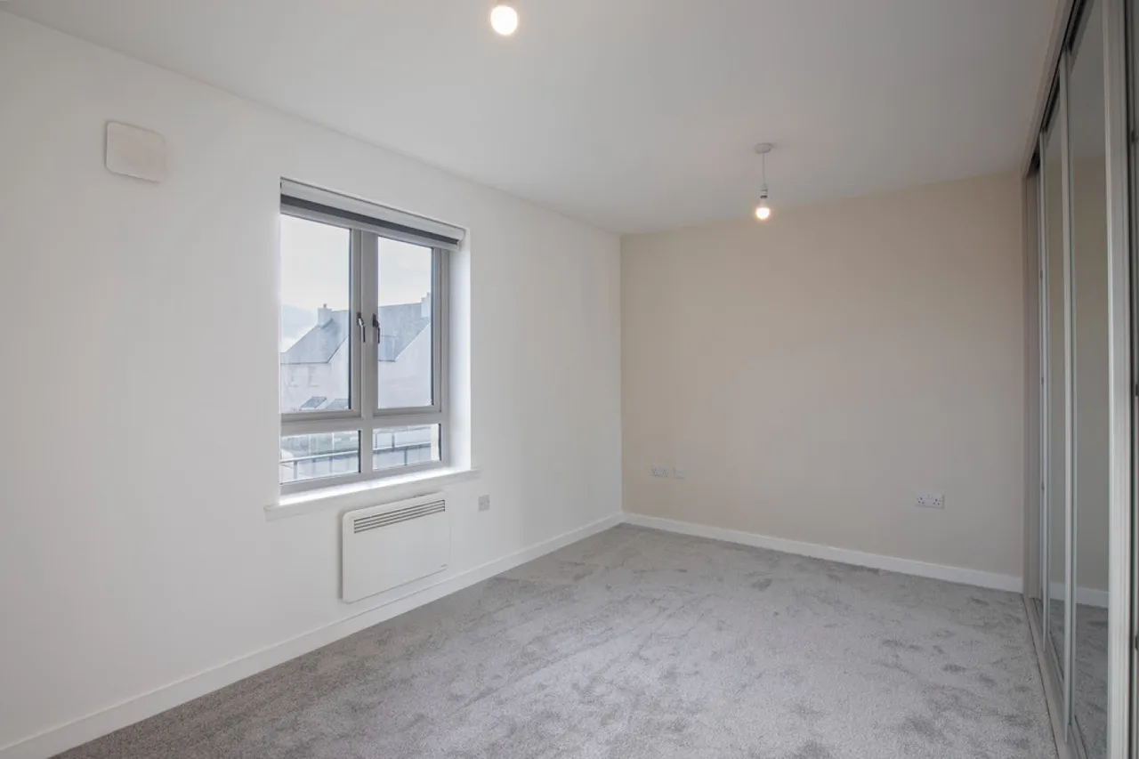 Laverock Braes Road, Grandhome, photo 5