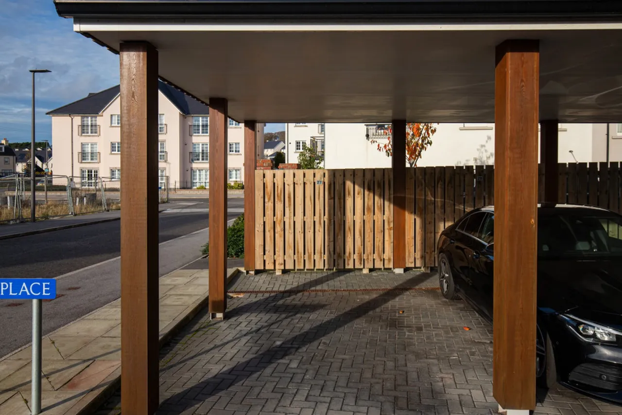 Laverock Braes Road, Grandhome, photo 8